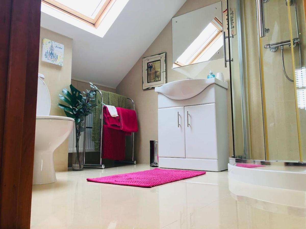 Connemara. 3 Bedroom, 8 Bed, Holiday Home Galway Extérieur photo