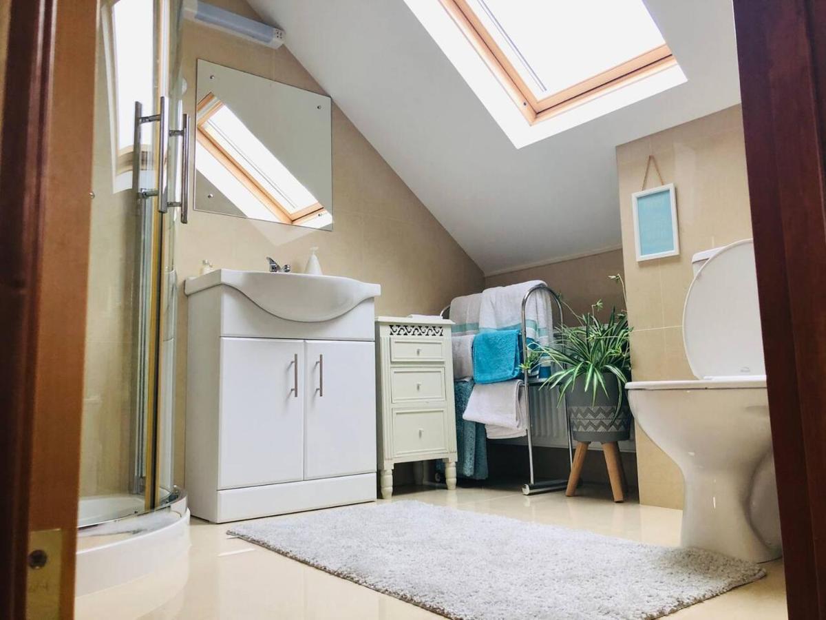Connemara. 3 Bedroom, 8 Bed, Holiday Home Galway Extérieur photo