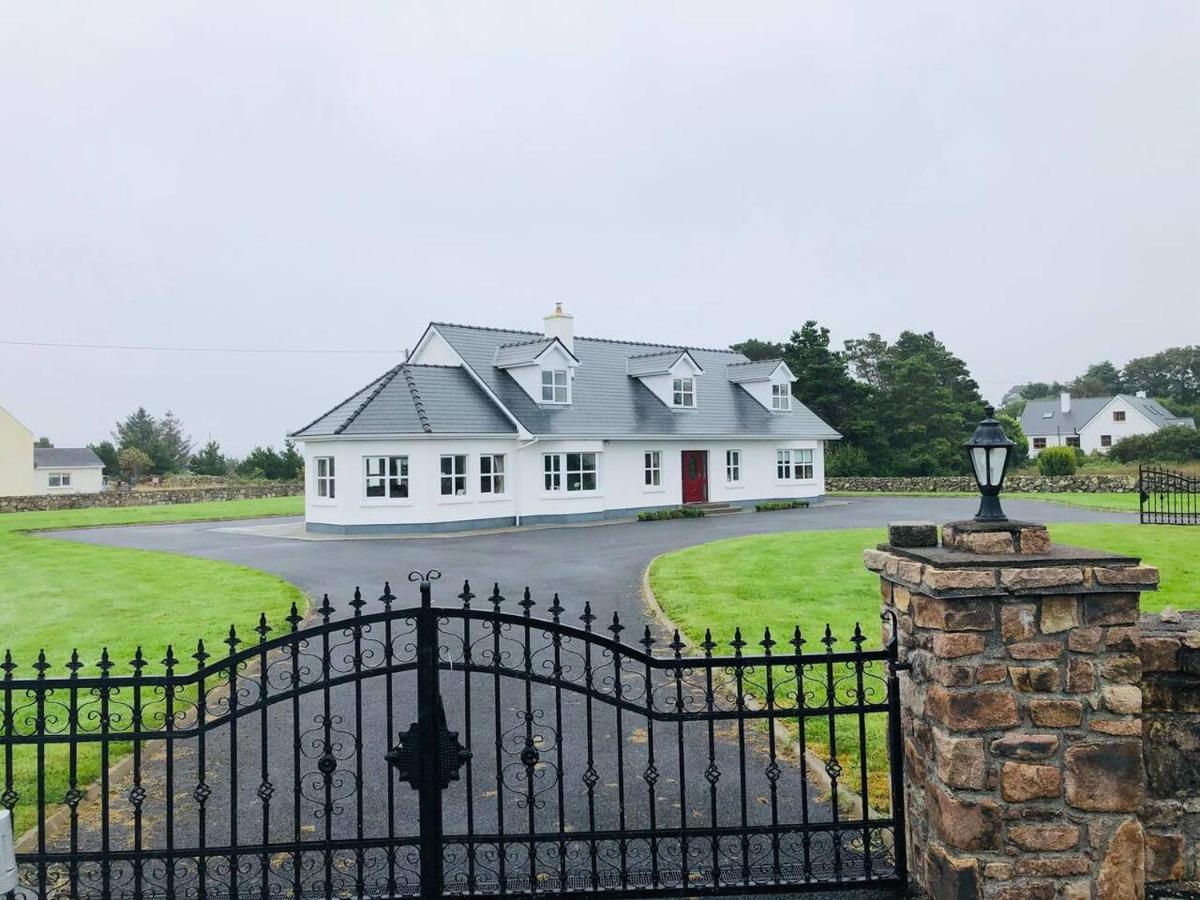 Connemara. 3 Bedroom, 8 Bed, Holiday Home Galway Extérieur photo