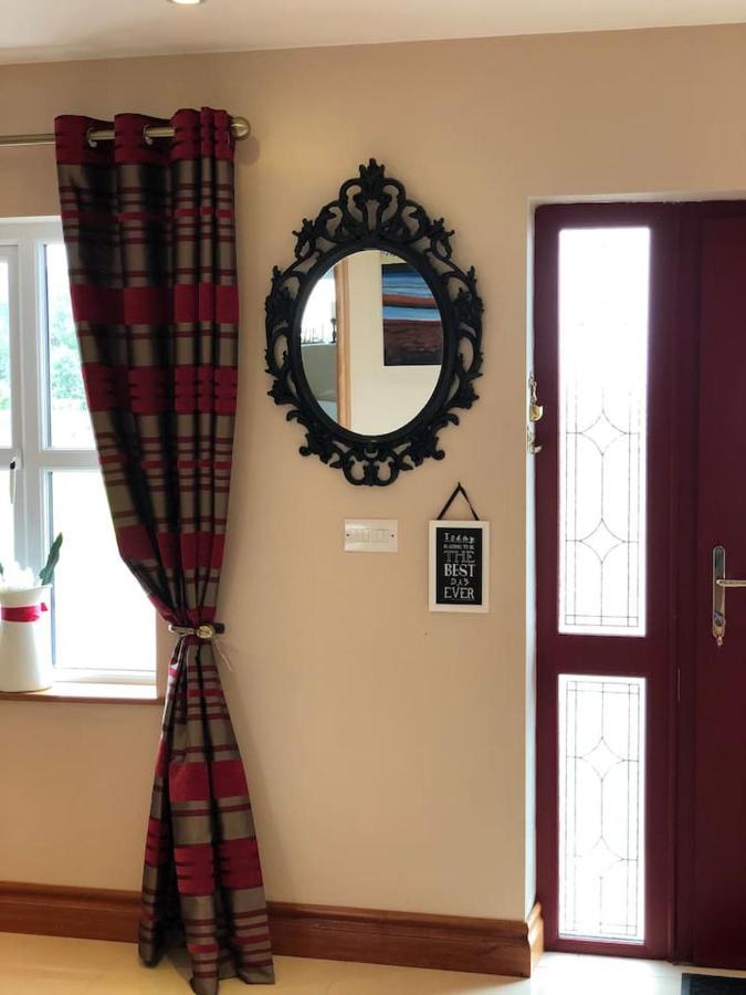 Connemara. 3 Bedroom, 8 Bed, Holiday Home Galway Extérieur photo