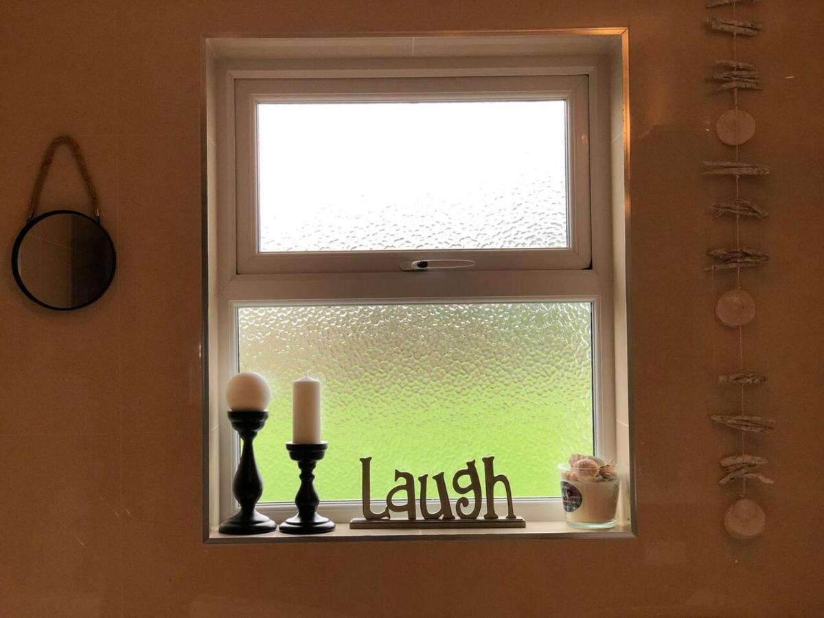 Connemara. 3 Bedroom, 8 Bed, Holiday Home Galway Extérieur photo