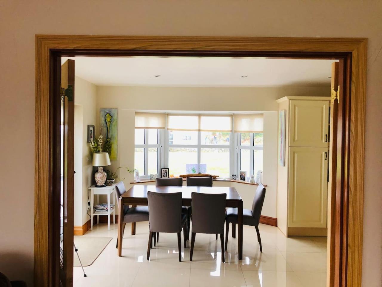 Connemara. 3 Bedroom, 8 Bed, Holiday Home Galway Extérieur photo